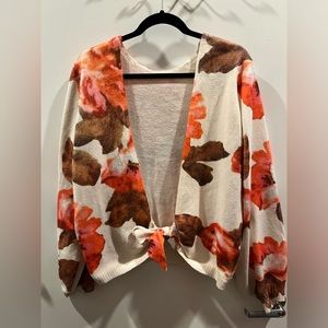 Bluivy Versatile Reversible Sweater Top in Floral Size Medium